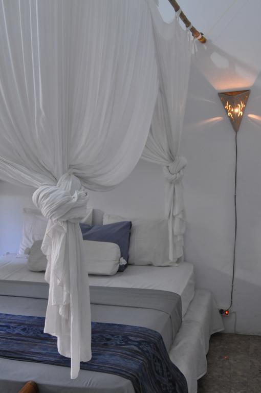 Three Little Birds Homestay Gili Trawangan Eksteriør billede